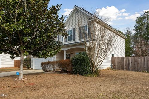 201 Willow Ridge Dr, Sanford NC  27332-8147 exterior