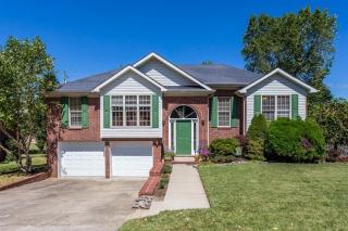 99 Seamands Dr, Versailles, KY 40390-1089