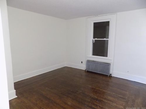 19 Alden St, New Britain, CT 06053-3501