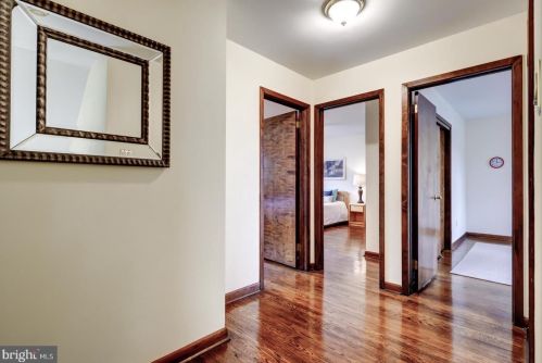 1030 Beaumont Rd, Berwyn PA  19312-2040 exterior