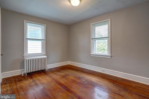 210 Dupont St, Ridley Park PA  19078-2904 exterior