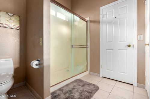 8828 Peck Dr, Glendale AZ  85301-4918 exterior