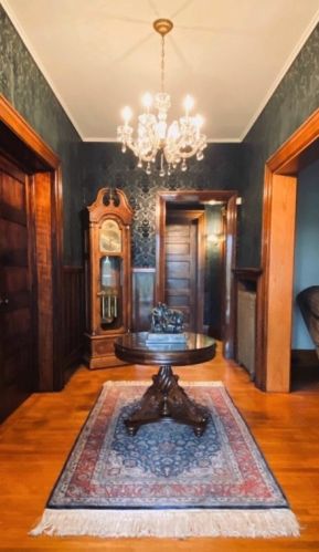 405 14th Ave, New Brighton, PA 15066-1232