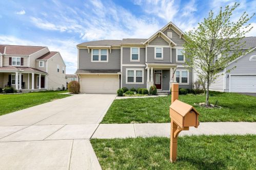 7818 Narrow Leaf Ct, Blacklick OH  43004-6047 exterior