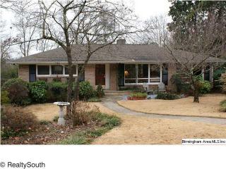 2105 Woodhue Cir, Birmingham, AL 35216-2322