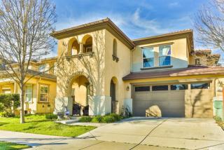 323 Autumn Rain Dr, Lathrop, CA 95330-9362