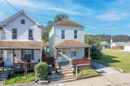 1122 8th Ave, New Brighton, PA 15066-2005