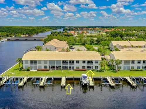 380 Stella Maris Dr, Naples FL  34114-9603 exterior