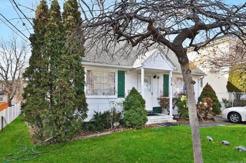 275 Abbott Ave, Elmsford, NY 10523-2106