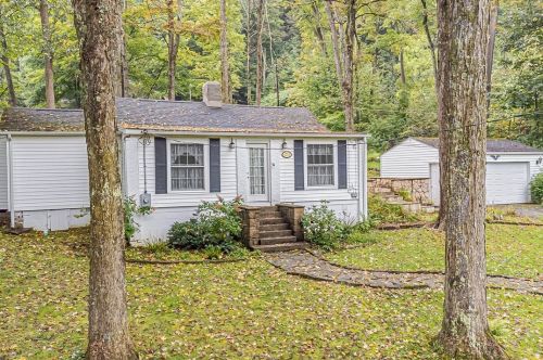 1233 Orchard Ln, Ligonier, PA 15658-2275