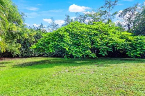 6581 Sable Ridge Ln, Naples FL  34109-0523 exterior