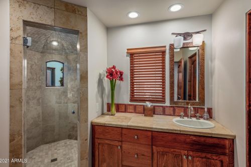 5909 Solcito Ln, Scottsdale AZ 85250-5514 exterior