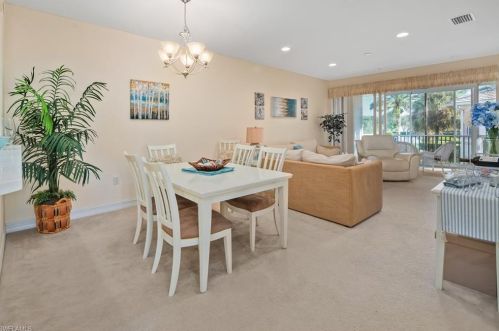 9128 Michael Cir, Naples, FL 34113-1653