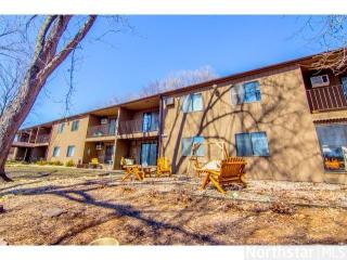 907 Coulee Rd, Hudson WI 54016-2213 exterior