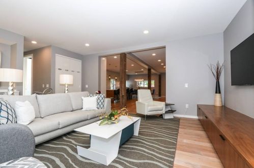 2872 Erie Ave, Cincinnati OH 45227-2735 exterior