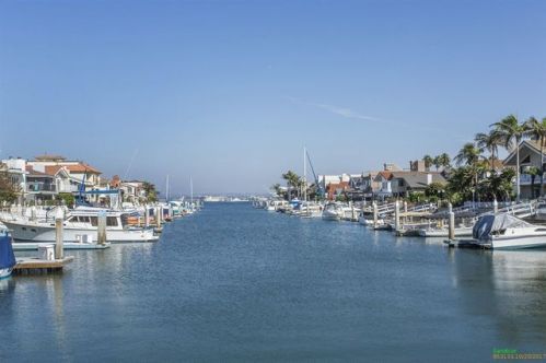 33 Sandpiper Strand, San Diego, CA 92118-3211