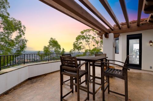 9775 Alto Dr, La Mesa CA 91941-4450 exterior