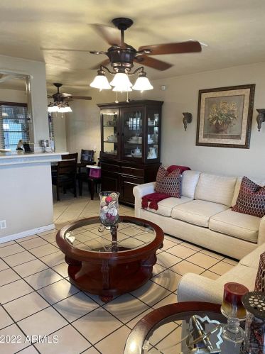 2532 36th Dr, Phoenix, AZ 85009-1277