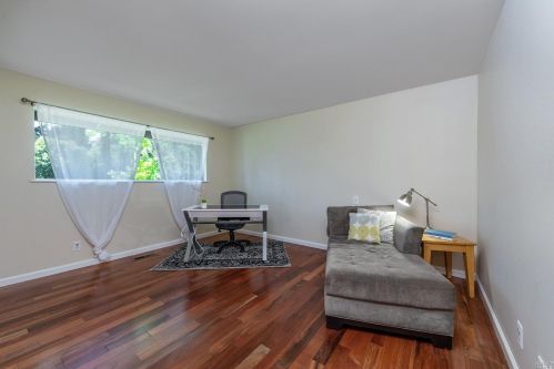 7190 Fircrest Ave, Sebastopol CA  95472-4430 exterior