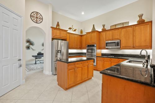 523 Squire Johns Ln, Palm City FL  34990-7824 exterior