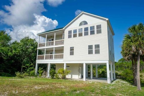 655 Bald Point Rd, Ochlockonee Bay, FL 32346-5185