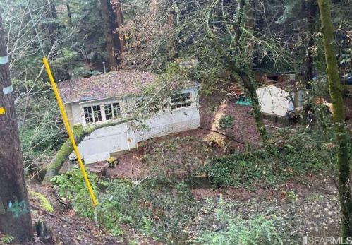 13940 Pescadero Rd, La Honda, CA 94020-9739