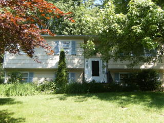 16 Brookside Ave, Hackettstown, NJ 07840-4104