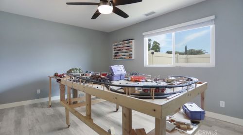 436 Victoria Pl, Vista CA  92084-4427 exterior