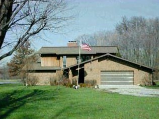 3290 Concord Hennings Mill Rd, New Harmony, OH 45176-9111