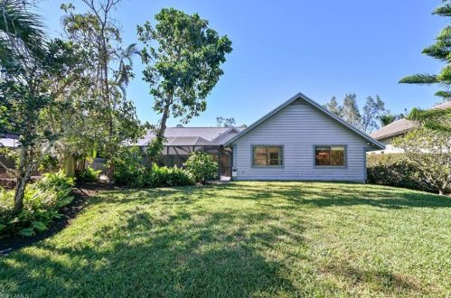 1100 Bald Eagle Dr, Naples FL  34105-7413 exterior