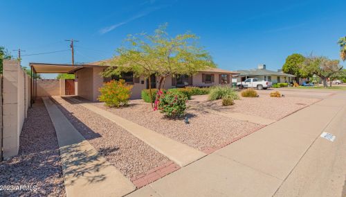 7306 17th Ave, Phoenix AZ  85021-7930 exterior