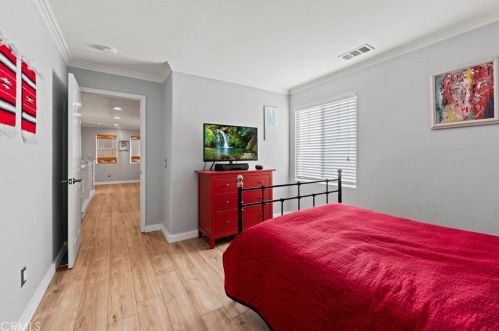 27122 Brown Oaks Way, Santa Clarita CA  91387-3894 exterior