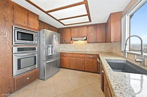 11055 Calle Oro Verde, Valley Center CA  92082-4202 exterior