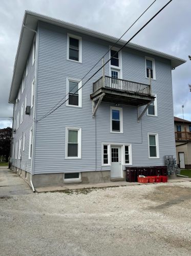 1115 15th St, Manitowoc, WI 54220-5058