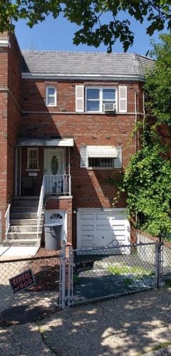 647 Soundview Ave, Bronx, NY 10473-2936