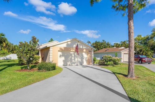 1258 Pine Sage Cir, West Palm Beach, FL 33409-7062