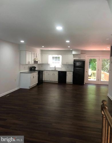 12771 Lockleven Ln, Woodbridge VA  22192-5027 exterior
