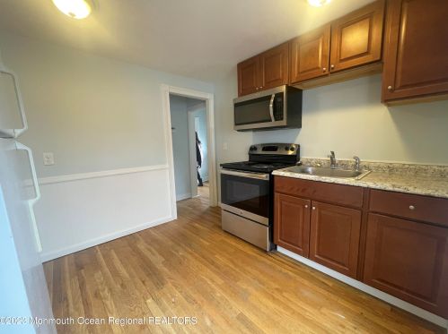 136 Mount Hermon Way, Ocean Grove, NJ 07756-1440