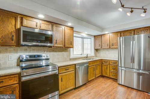 11655 Howitzer Ln, Woodbridge, VA 22192-5762