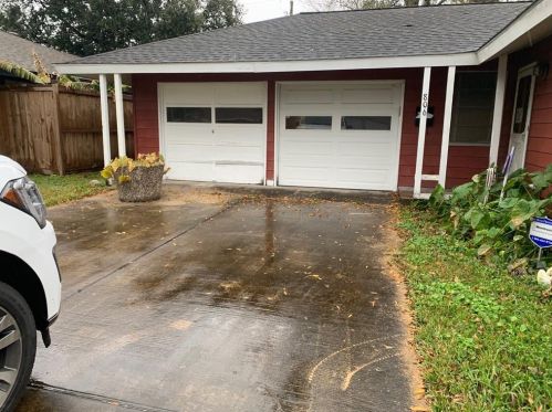 806 12th St, Morgans Point, TX 77571-3135