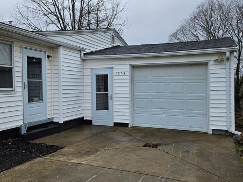 1506 Herrick St, New Castle PA  16101-8531 exterior