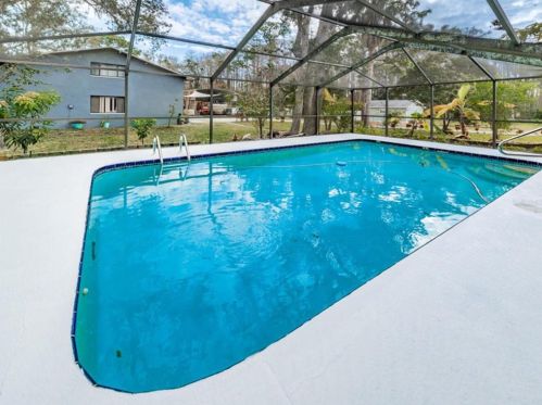 11200 Knotty Pine Dr, New Port Richey, FL 34654-1916