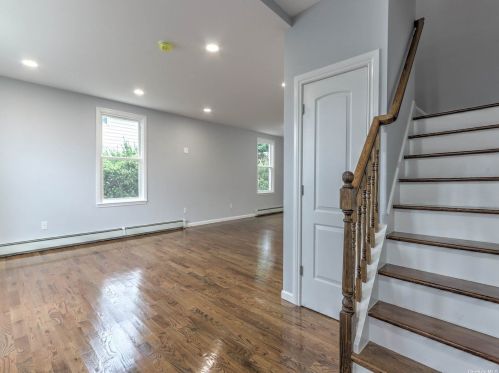 103 Clement Ave, Floral Park NY  11003-2703 exterior