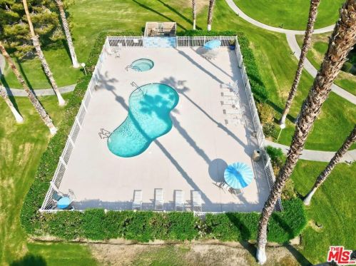 69517 Encanto Ct, Rancho Mirage CA  92270-1238 exterior