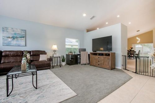 906 Summit Ash Ct, Deland FL  32724-7064 exterior