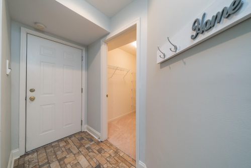 1700 Arbor View Ln, Newport, KY 41076-8784