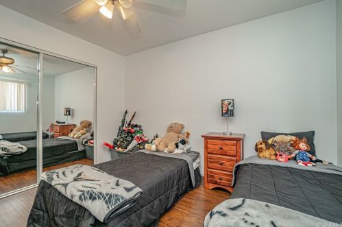 15155 Woodruff Pl, Bellflower CA  90706-4067 exterior