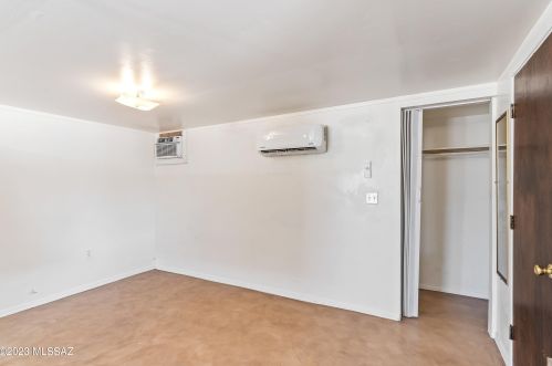 902 Prince Rd, Tucson AZ 85705-3028 exterior