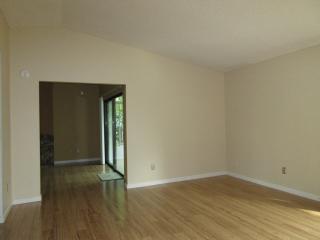 7353 Rush River Dr, Sacramento CA  95831-4517 exterior