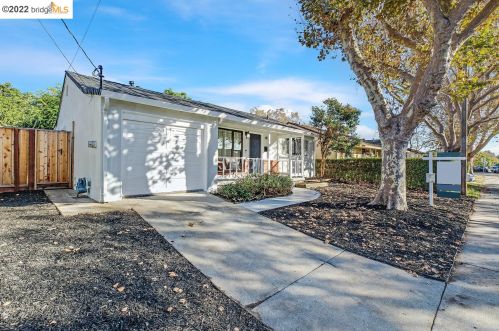 17267 Via San Ardo, San Lorenzo CA  94580-2707 exterior